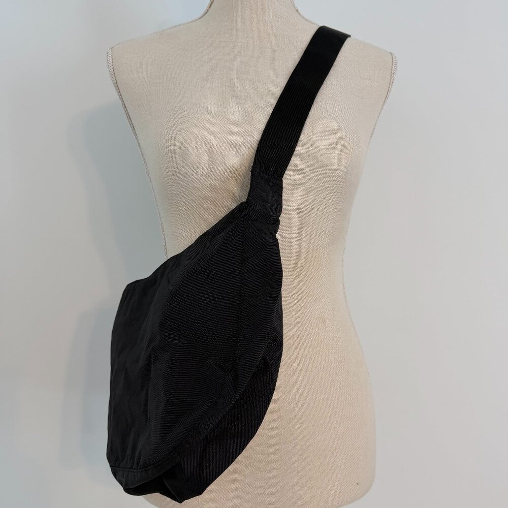 New Black Crossbody Cresent Sling Bag with Storage Pouch Water Restistant